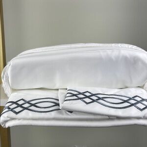 Frontgate Resort Diamond Trellis Duvet Cover King White with Charcoal Embroidery